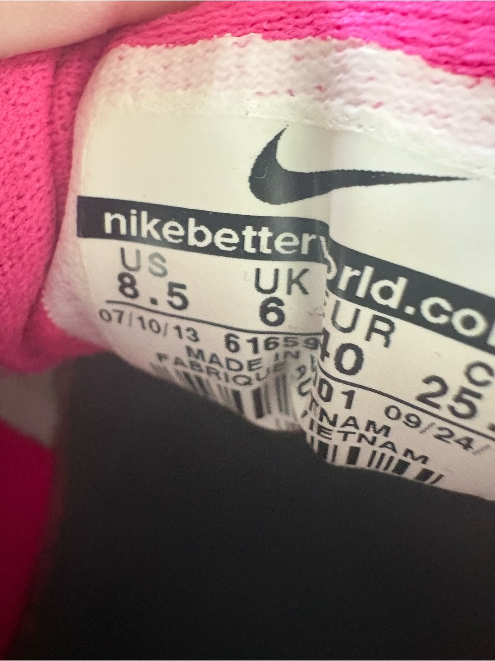 Nike shoes - Picture 4 of 11